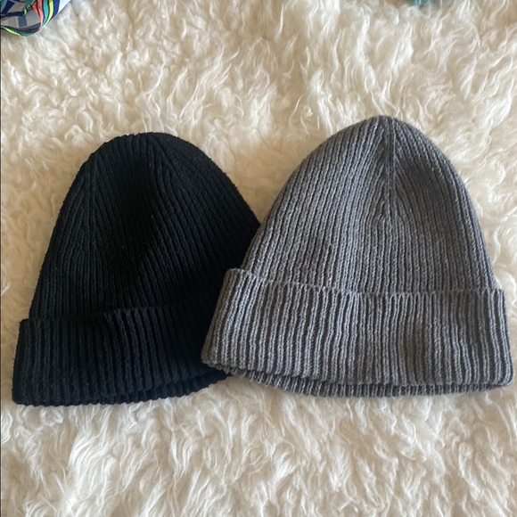 Black and Gray Ribbed Knit Beanies - Picture 1 of 3